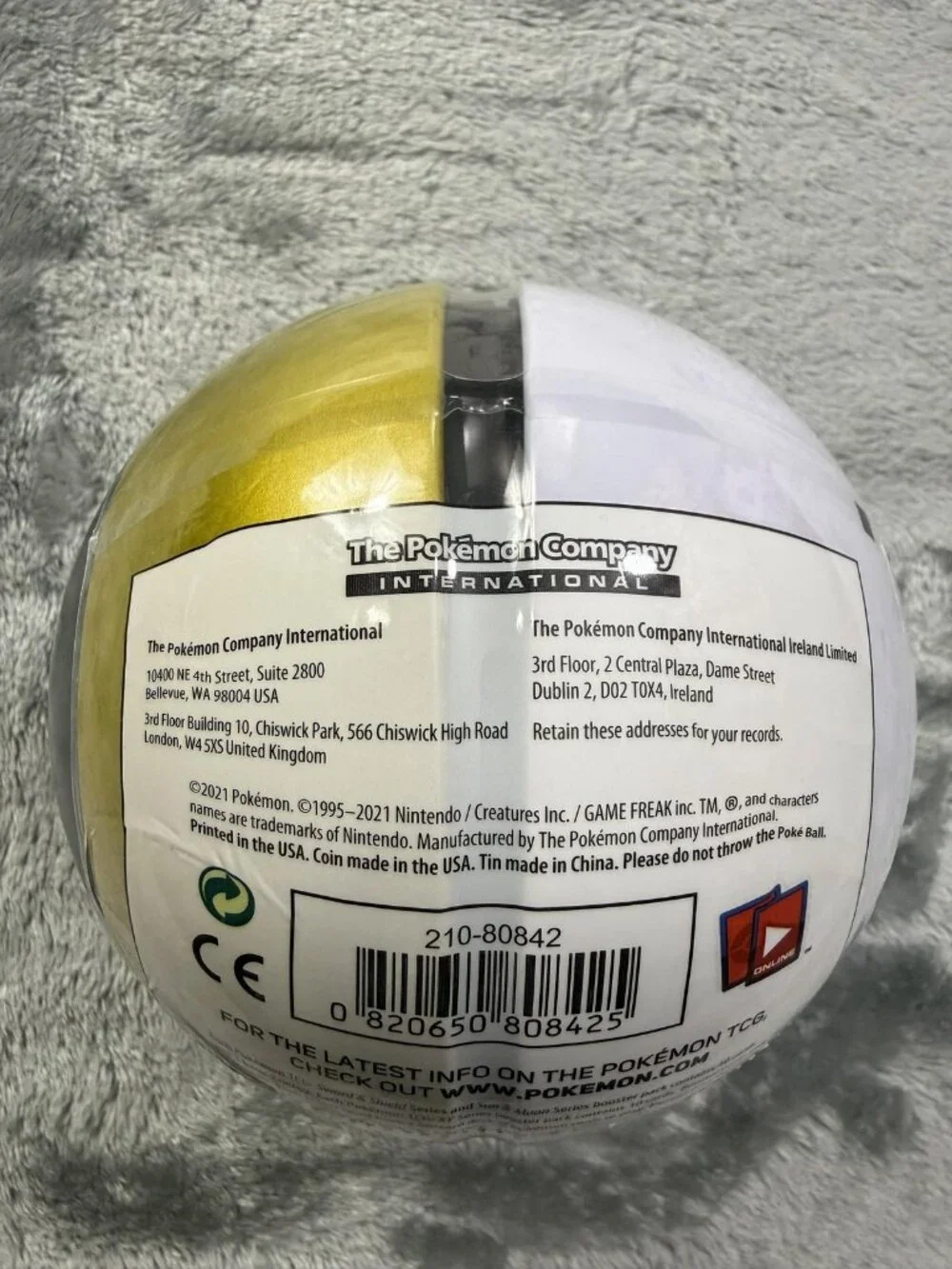 Pokemon TCG Level Ball Poke Ball Tin 3 Booster Packs Coin Gold New Sealed Metal
